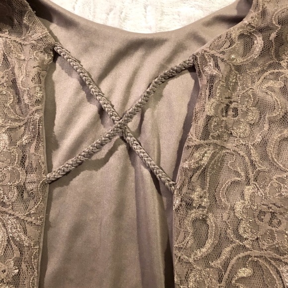 Backless Dress - Picture 3 of 4